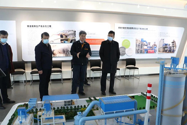 新鄉(xiāng)市人大常委會副主任職偉一行蒞臨長城公司調研